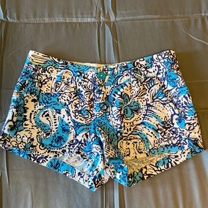 Lilly Pulitzer “The Walsh Short” size 0. Blues and white.